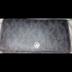 Michael kours wallet